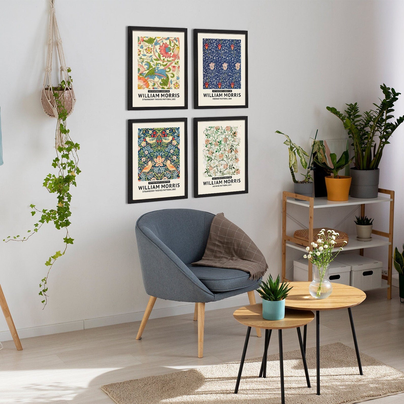 William Morris Set mit 4 Textildesigns für die Arts and Crafts-Bewegung. Farbenfrohe Handwerkskunst, Tapetenmusterdrucke mit Blumen und Vögeln